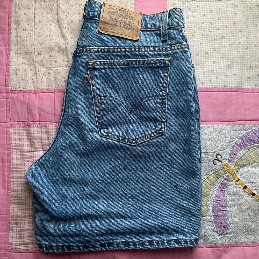 High waisted relaxed fit denim shorts